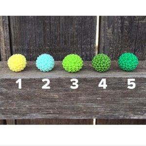 Spring summer flower mum earrings